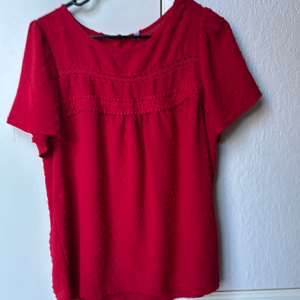 Vibrant Red Relaxed Blouse with Short Sleeves and Bib Collar